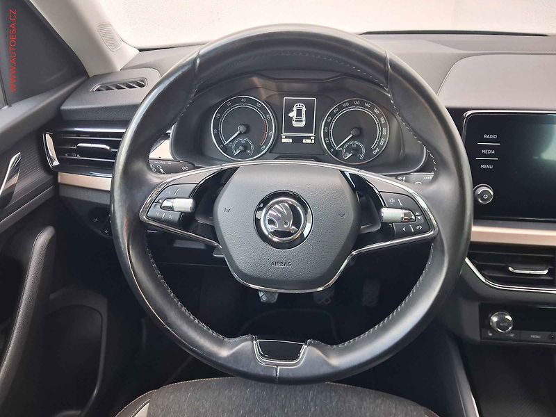 Škoda Kamiq (2021) 1.0 TSi, Style - fotka 11 z 19