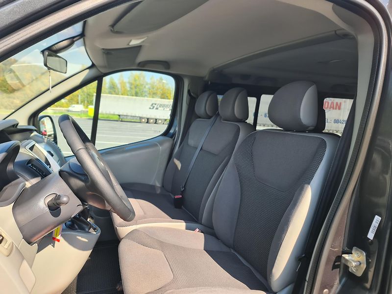 Opel Vivaro (2012) LONG 2.0 CDTi HRADEC KRÁLOVÉ - fotka 41 z 89