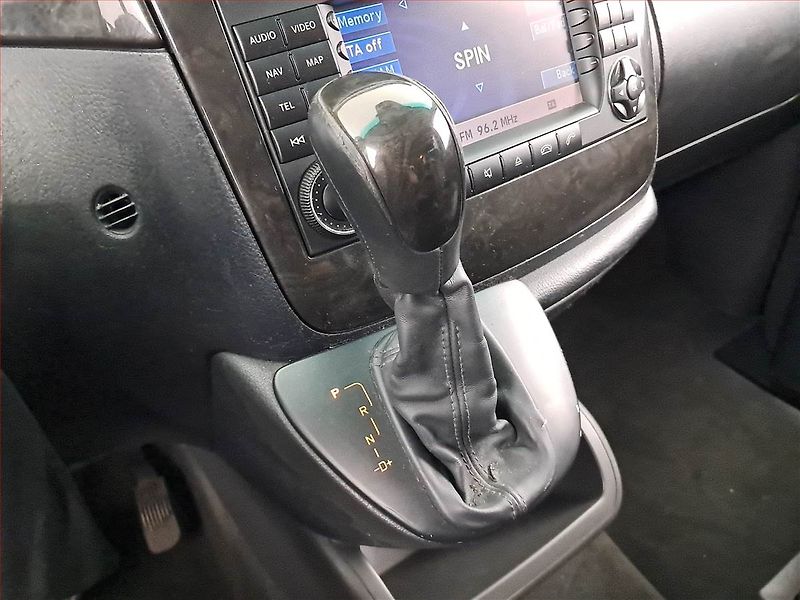 Mercedes-Benz Viano (2008) 3.0 CDI - fotka 13 z 22