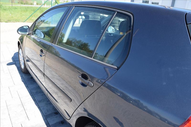 Volkswagen Golf 1,9 TDI 66KW BEZ DPF NOVÁ STK - fotka 10 z 45