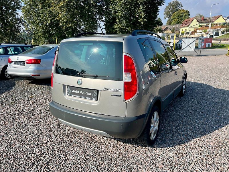 Škoda Roomster (2013) 1.2 TSI 63 kW Scout DSG - fotka 5 z 20