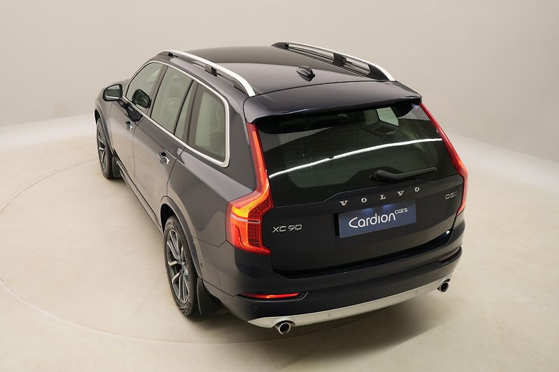 Volvo XC90 D5 AWD MOMENTUM AUT CZ 7míst - fotka 17 z 50
