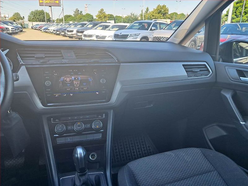 Volkswagen Touran (2020) 1.5 TSI - fotka 8 z 18