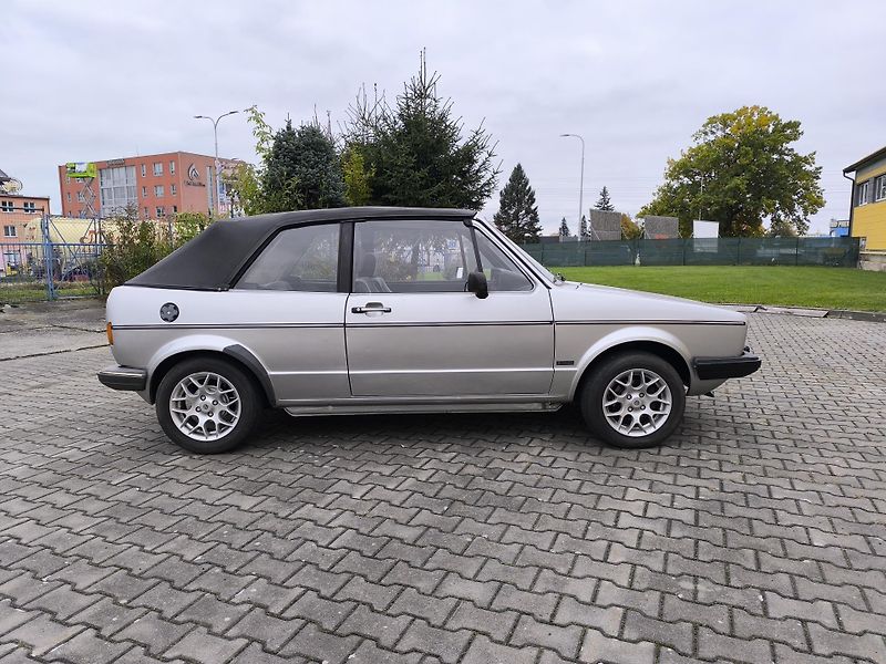 Volkswagen Golf (1982) PŮVODNÍ STAV,KOMPLETNÍ DOK. - fotka 8 z 50