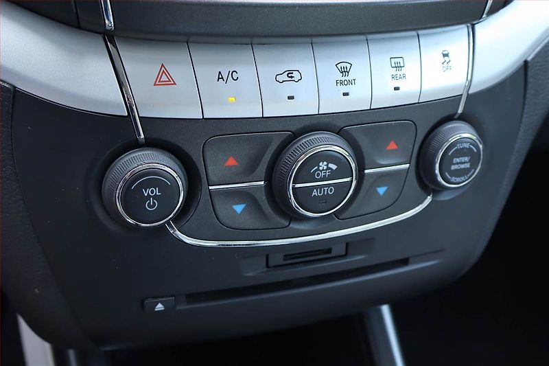 Fiat Freemont (2013) 2.0 MultiJet, 4X4, Automat - fotka 16 z 30