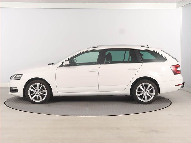 Škoda Octavia (2019) Style 2.0 TDI, Automat, Navi - fotka 3 z 17