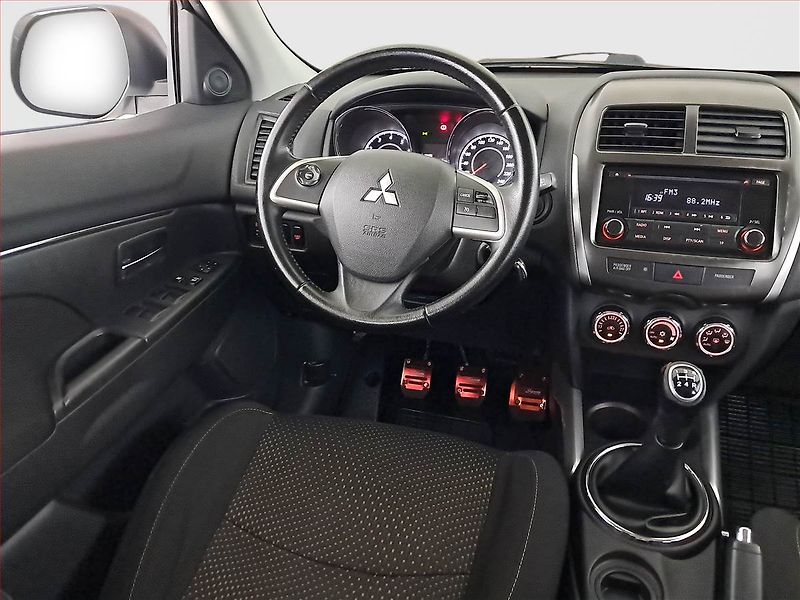 Mitsubishi ASX (2014) Inform 1.6 MIVEC, Serv.kniha - fotka 7 z 18