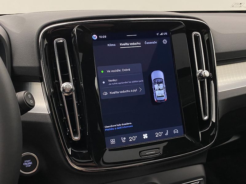 Volvo XC40 (2026) B3 AUT DARK PLUS - fotka 39 z 58
