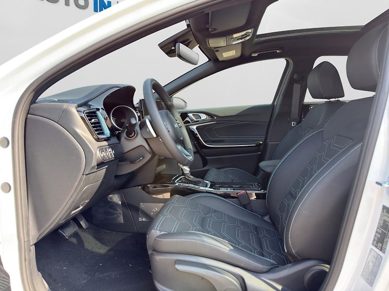 Kia XCeed (2026) CD 1,6 T-GDi GPF 7DCT STEEL ED - fotka 10 z 22