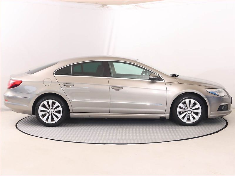 Volkswagen Passat CC (2012) 2.0 TDI, Automat, Xenony - fotka 6 z 19