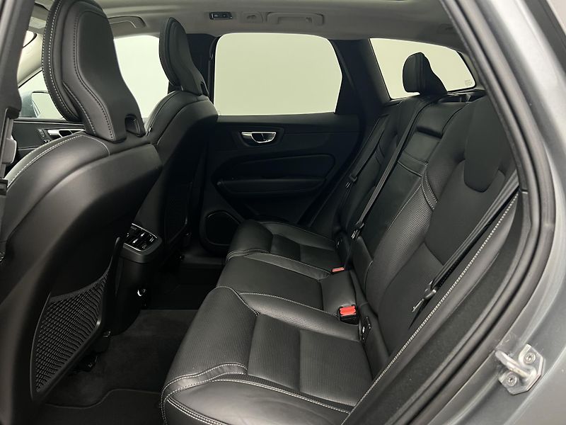 Volvo XC60 D4 INSCRIPTION AUT  - fotka 6 z 41