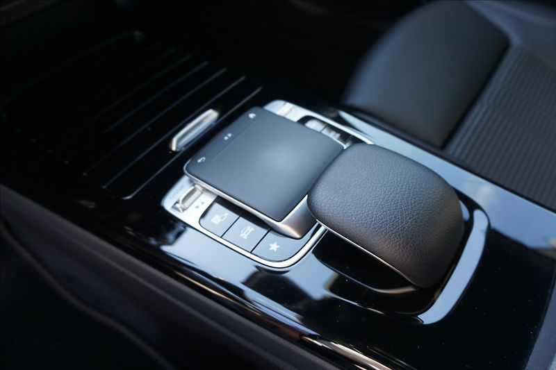 Mercedes-Benz Třídy A 1,3 A 180 sedan,CZ původ,1.maj - fotka 13 z 15