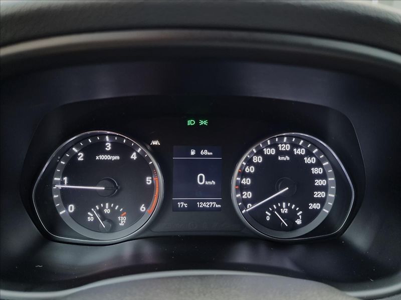 Hyundai i30 1.6 CRDi Comfort,ČR,1.Majitel - fotka 22 z 49