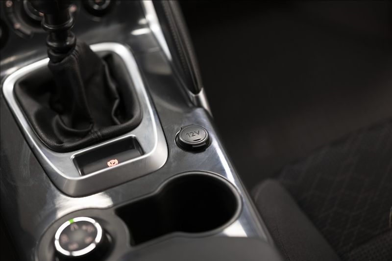 Peugeot 3008 2,0 HDI NAVIGACE TAŽNÉ - fotka 26 z 36