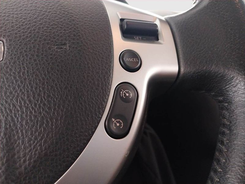 Nissan Qashqai (2012) 1.6, Serv.kniha, Navi - fotka 19 z 21