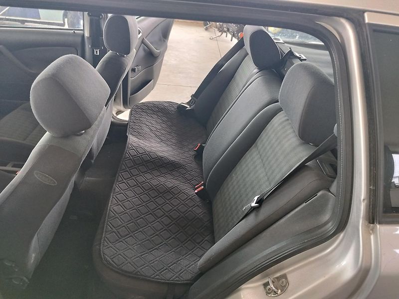 Škoda Octavia (2003) 1,6MPi 75KW KLIMATRONIK, TAŽNÝ - fotka 12 z 17