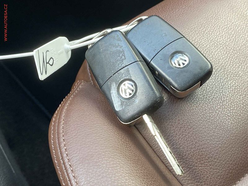 Volkswagen Tiguan (2012) 1.4 TSi, R-Line, bixen, kůže - fotka 20 z 20
