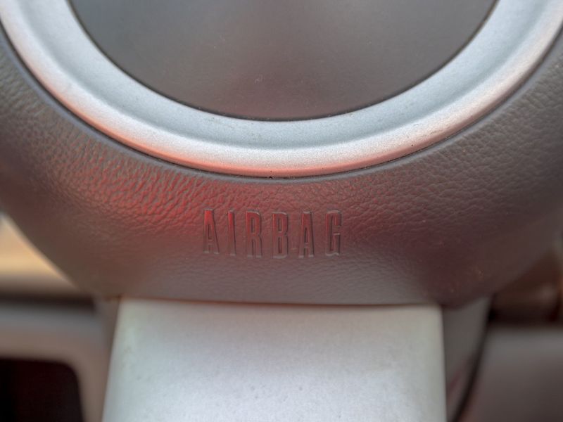 Mini Cooper S (2005) 1.6T 125KW – HARMAN KARDON - fotka 24 z 37