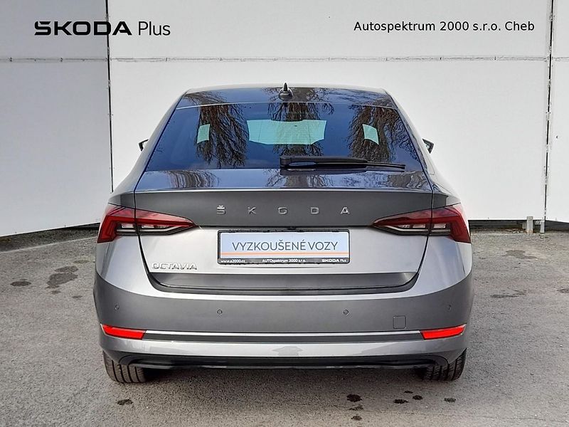 Škoda Octavia Style Plus Navi 1.5 TSI 110kW - fotka 17 z 28
