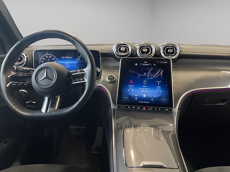 Mercedes-Benz GLC (2024) 300 de 4MATIC - fotka 12 z 21