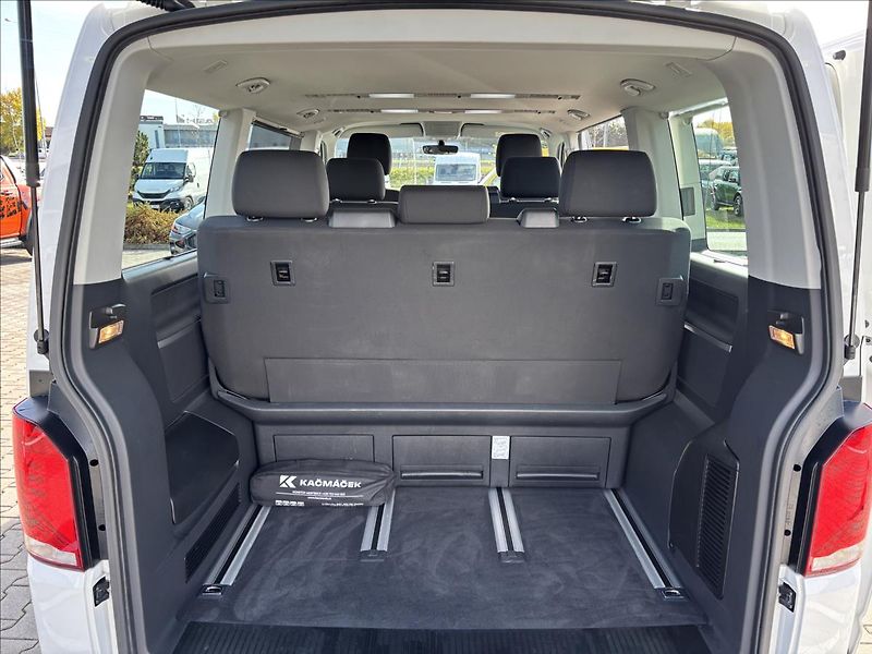 Volkswagen Multivan 2,0 TDI Comfortline 4x4 AUT - fotka 11 z 49