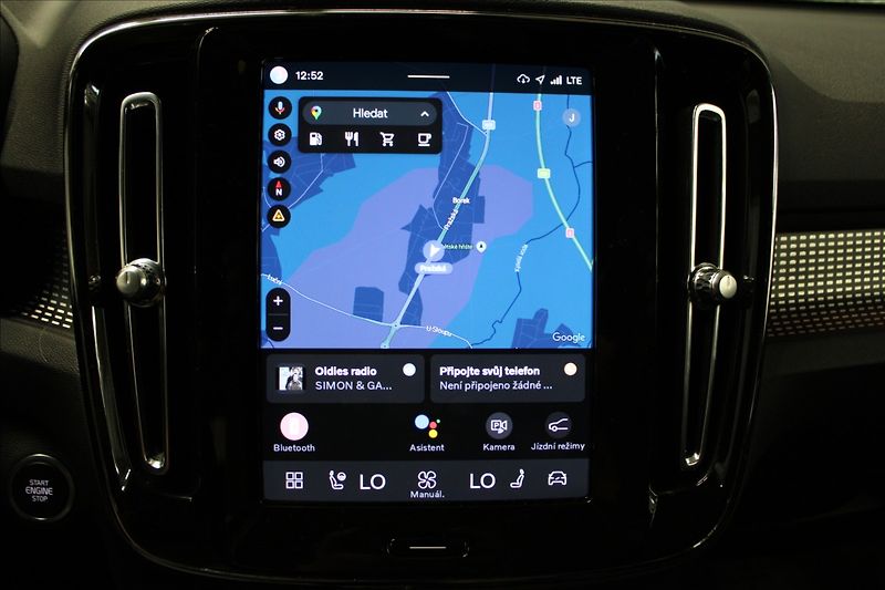 Volvo XC40 2,0 B4 Black e. ultra AT 2025 - fotka 18 z 24