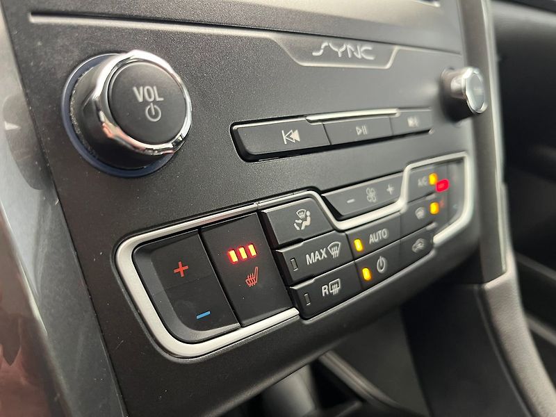 Ford Mondeo 110 kW, MANUÁL, TAŽNÉ - fotka 20 z 69