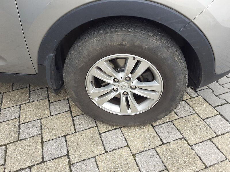 Kia Sportage (2011) 2.0 GDi 4x4 ČR - fotka 21 z 32
