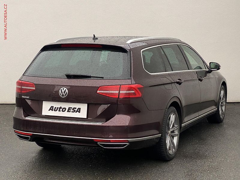 Volkswagen Passat (2015) 2.0 TDi, ČR, Highline, LED - fotka 4 z 18
