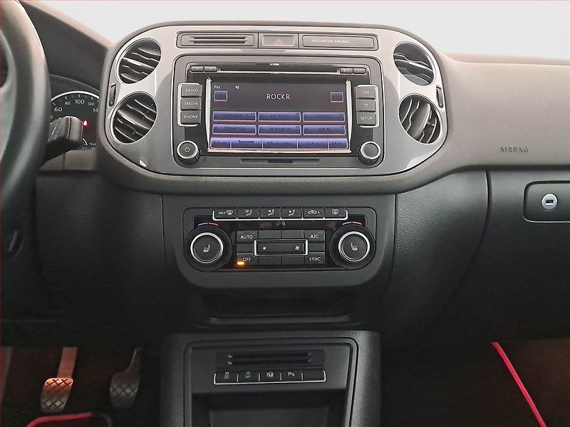 Volkswagen Tiguan (2014) 1.4 TSI, Bi-Xenony, Tempomat - fotka 12 z 16