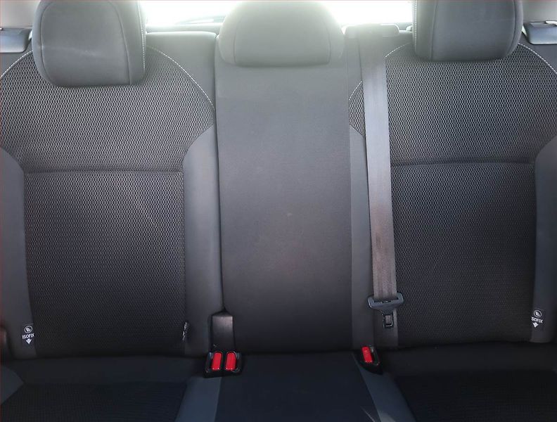 Citroën C4 (2016) 1.6 BlueHDi, nová STK - fotka 10 z 20