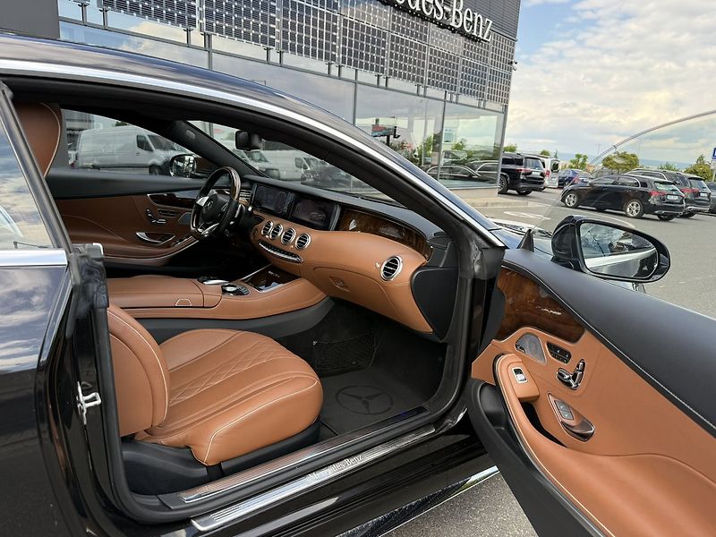Mercedes-Benz Třídy S (2014) 500 4MATIC kupé - fotka 37 z 49
