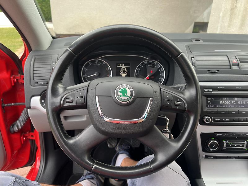 Škoda Octavia 1.2TSI 77KW,EDITION,TZ,ALU,ESP - fotka 36 z 47