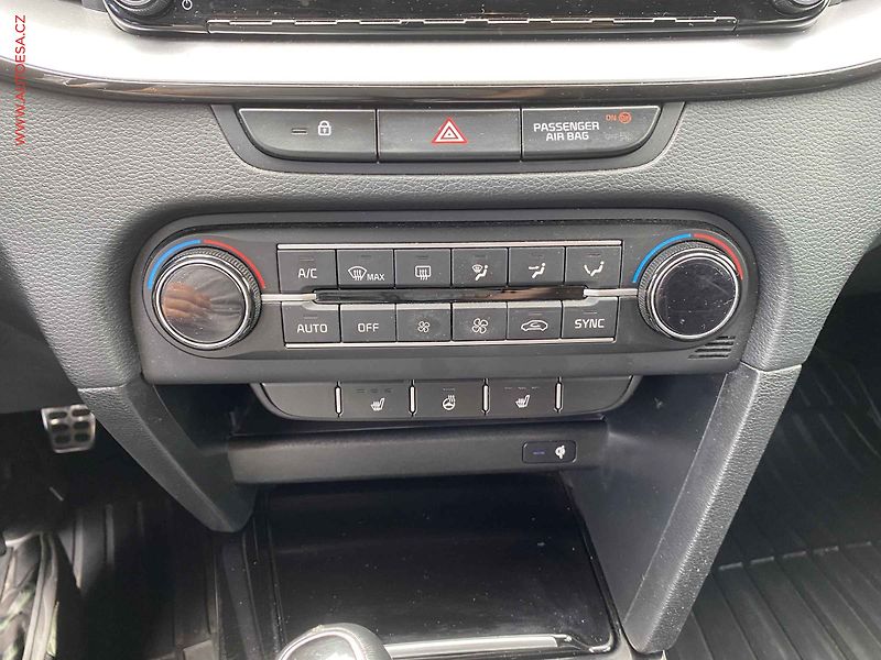 Kia Ceed (2022) 1.6 CRDi, 1.maj,ČR, LED - fotka 20 z 20
