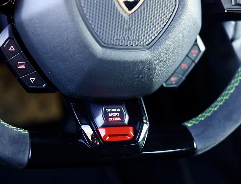 Lamborghini Huracán (2018) 5.2 V10 Performante 470KW - fotka 54 z 74