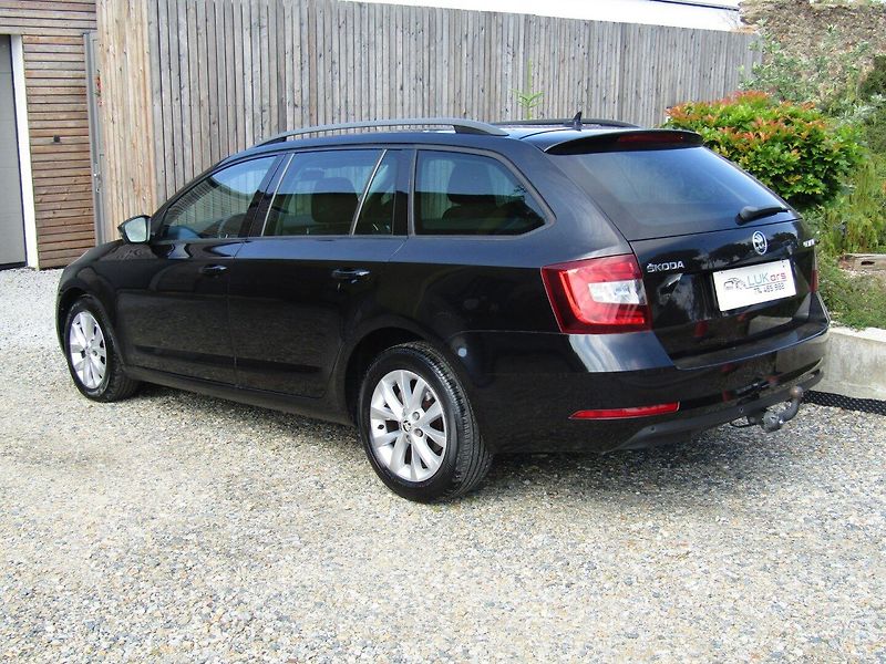 Škoda Octavia (2019) 1.5 TSI 110kW DSG - fotka 6 z 40