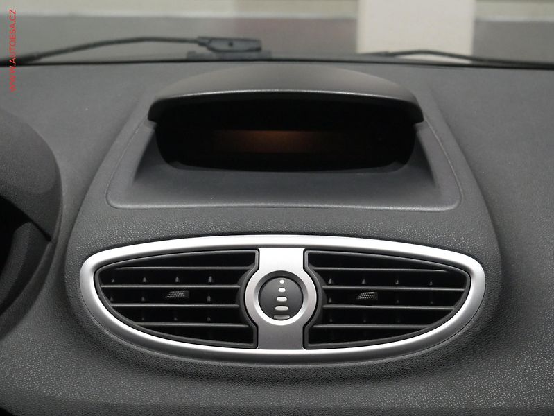Renault Clio (2012) 1.2, ČR, AC, el. výbava - fotka 10 z 16