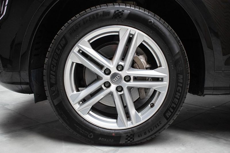 Audi Q5 40 TDI S-LINE* REZERVACE - fotka 37 z 38