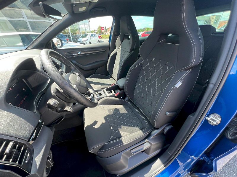 Škoda Karoq (2025) Sportline 1.5TSi 110kW 7°autom - fotka 11 z 31