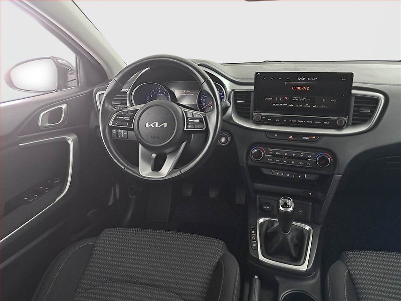 Kia Ceed (2023) Top 1.5 T-GDI, ČR,1.maj - fotka 7 z 17