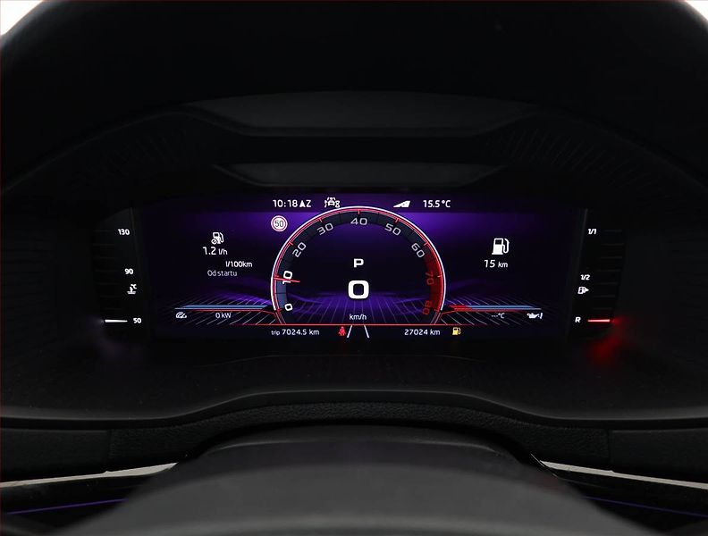 Škoda Karoq (2023) Sportline 1.5 TSI - fotka 14 z 18