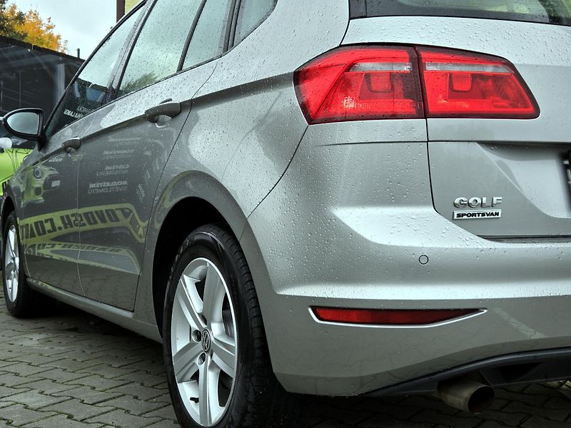 Volkswagen Golf Sportsvan TSi CEBIA,KAMERA,Bi-xenony  - fotka 41 z 43