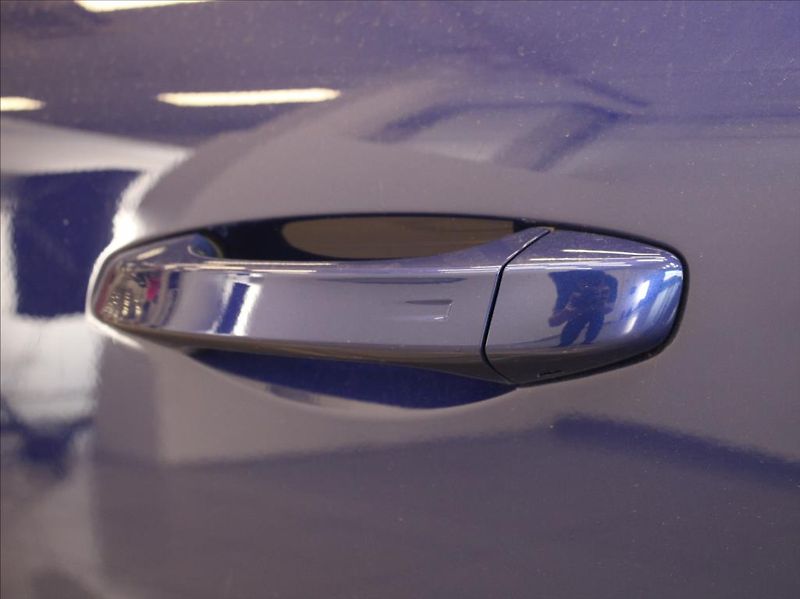 Citroën C5 X 1,6 PHEV 225 Shine PACK Pano. - fotka 26 z 27