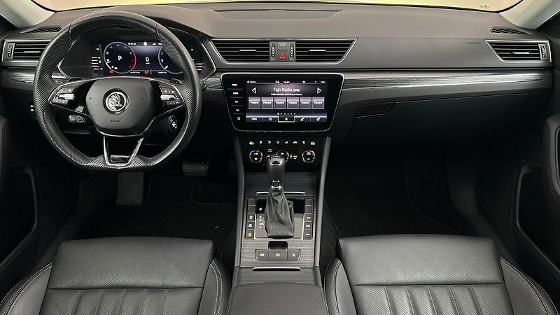 Škoda Superb 2.0 TSI DSG 4x4 Style - fotka 8 z 34