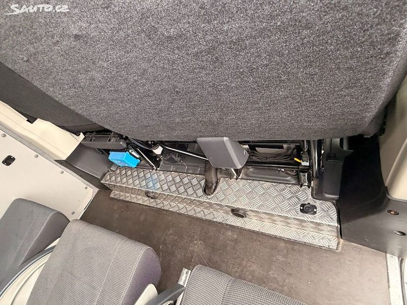 Fiat Ducato (2023) 2,2 140k L3H2 - 9 míst M1 - p - fotka 25 z 29