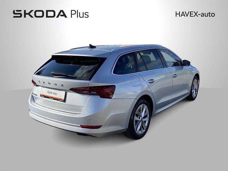 Škoda Octavia (2022) Combi 2.0 TDI DSG Style - fotka 2 z 35