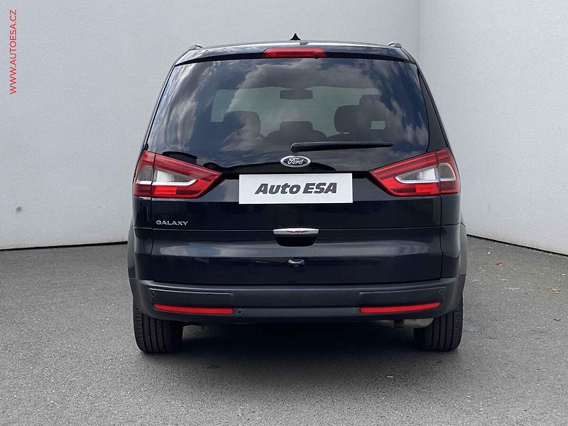 Ford Galaxy (2012) 2.2 TDCi, AT, xenon, park - fotka 5 z 16