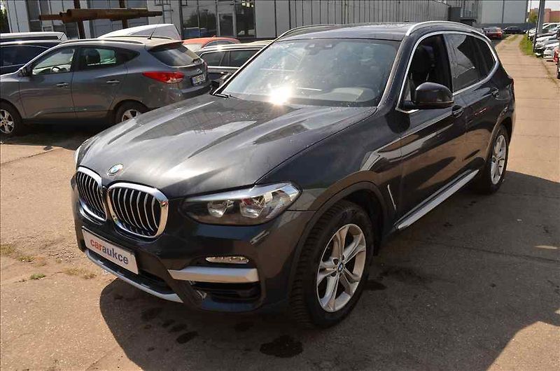 BMW X3 (2019) XDRIVE 30I - fotka 1 z 21