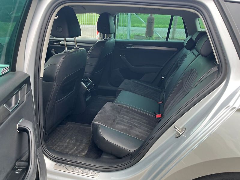 Škoda Superb STYLE 2.0TDi 147kW*4x4* - fotka 4 z 27