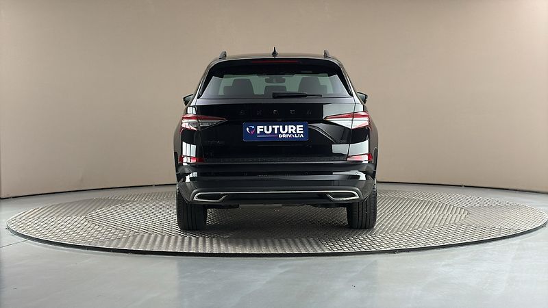 Škoda Kodiaq 2.0 TDI DSG 4x4 Sportline - fotka 5 z 31